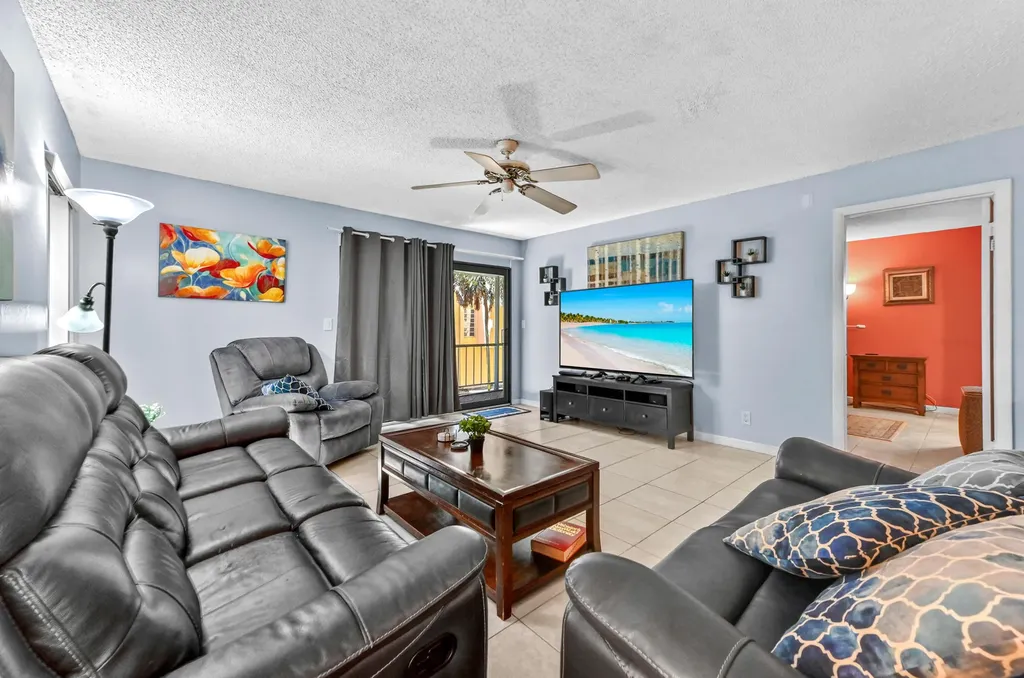 430 Commodore Drive Plantation FL 33325