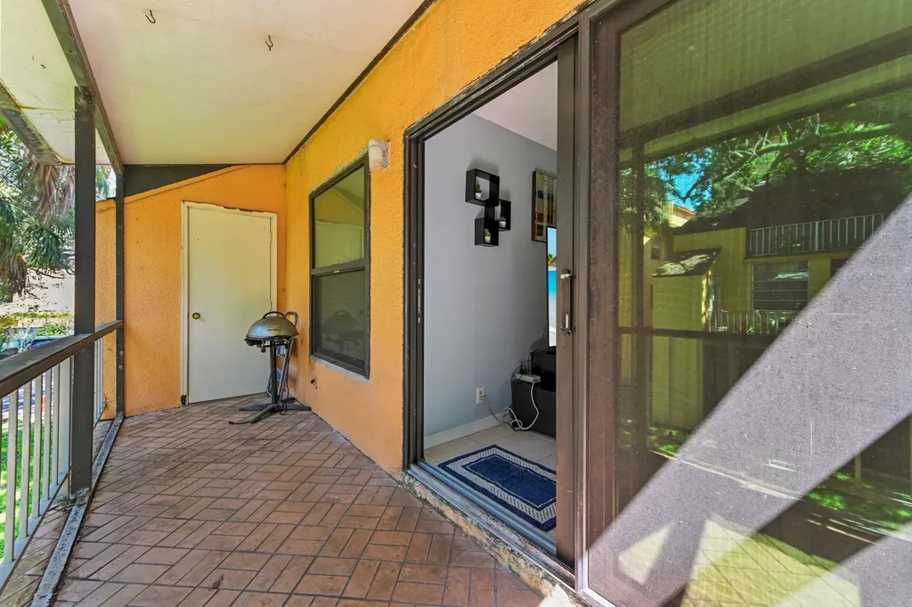 430 Commodore Drive Plantation FL 33325