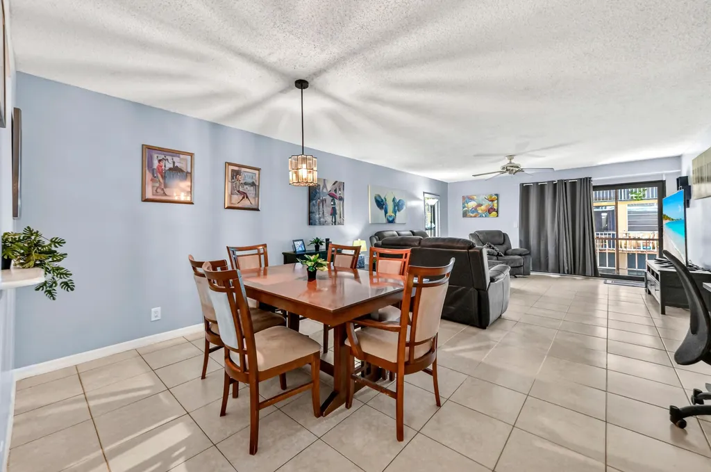 430 Commodore Drive Plantation FL 33325