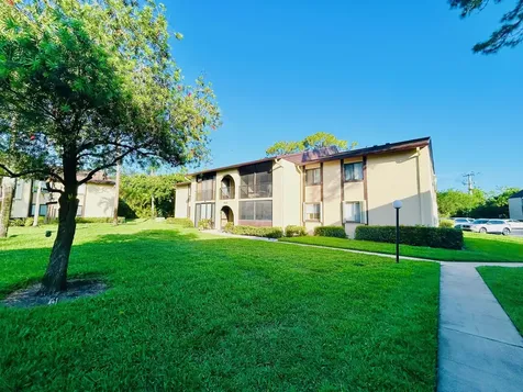 443 Pine Glen Lane Greenacres FL 33463