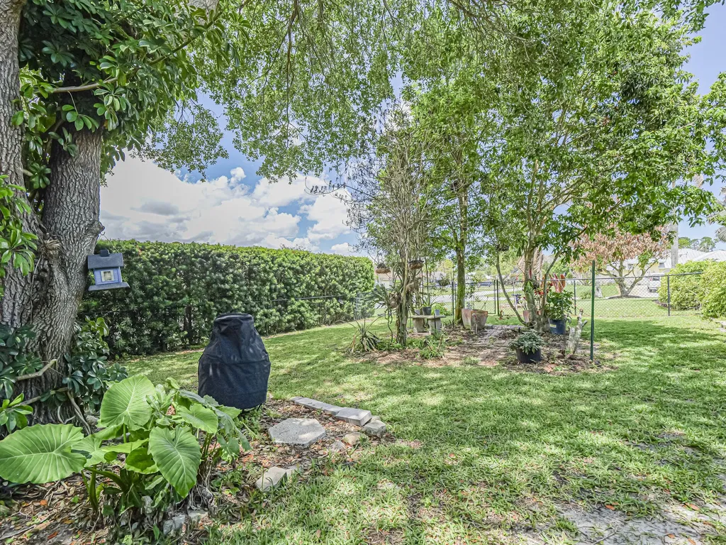 1155 SW 18th Street Street SW Vero Beach FL 32962