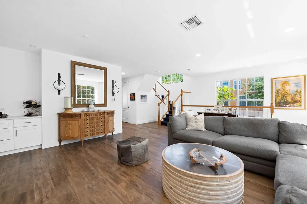 5675 NE Trieste Way Boca Raton FL 33487
