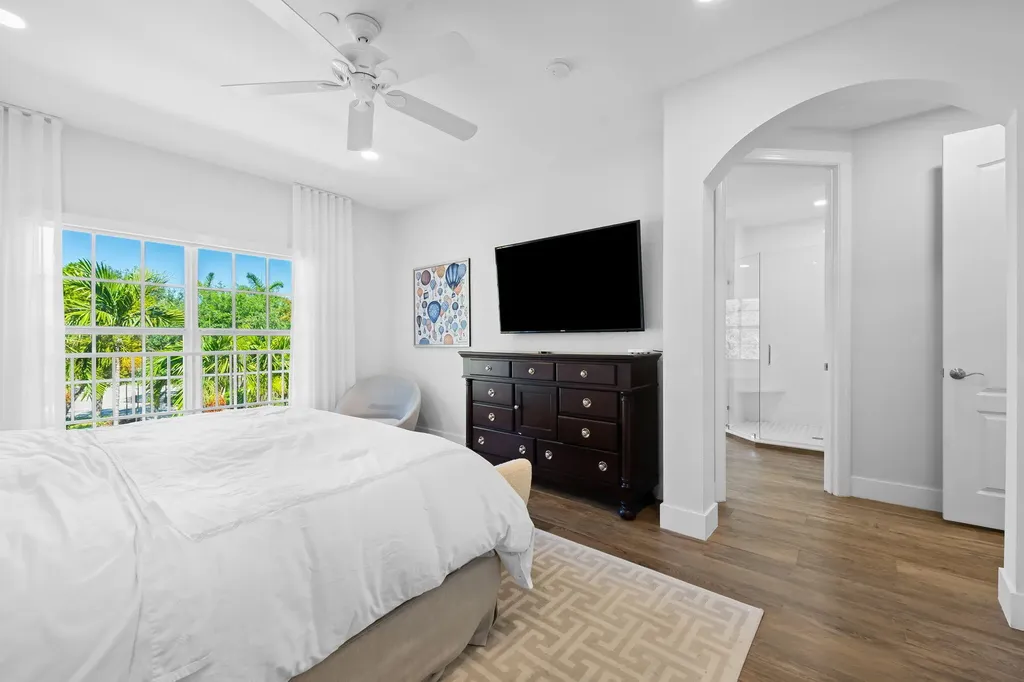 5675 NE Trieste Way Boca Raton FL 33487