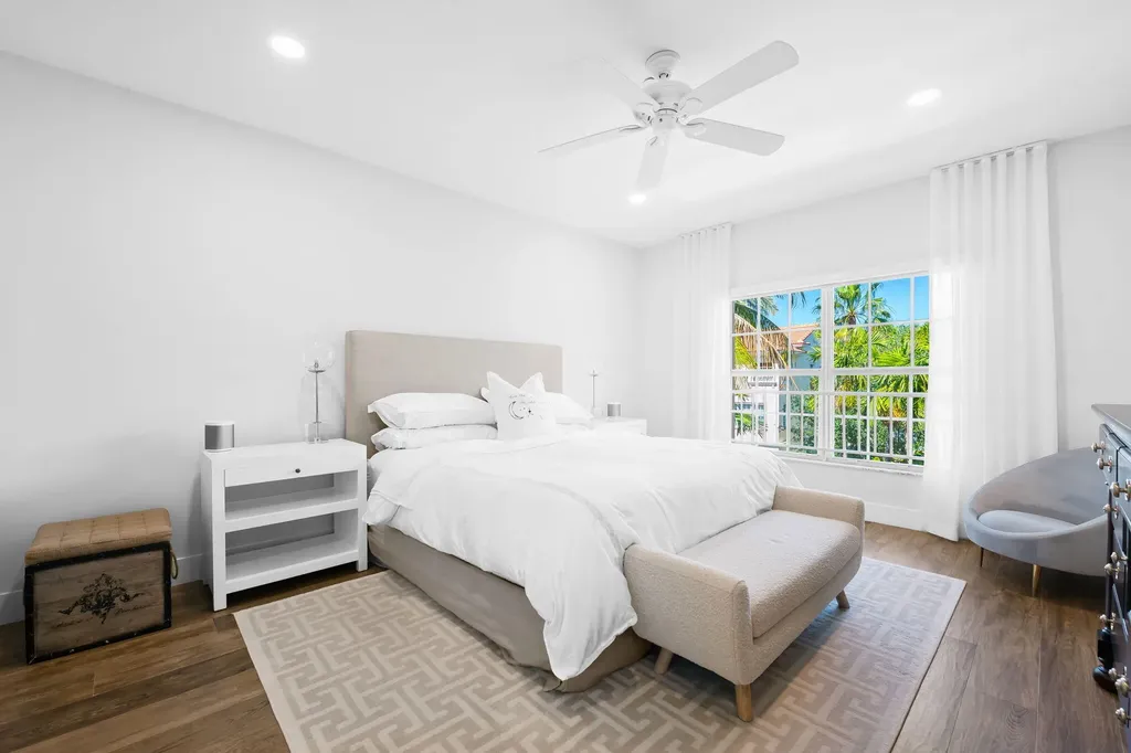 5675 NE Trieste Way Boca Raton FL 33487