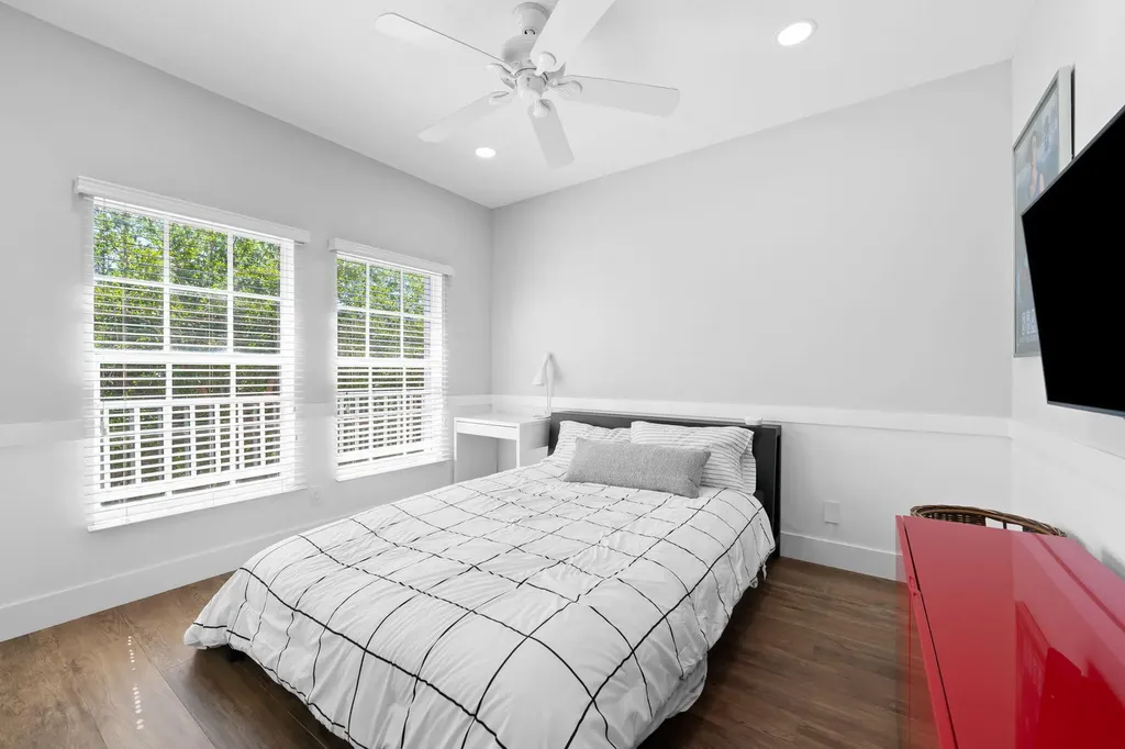 5675 NE Trieste Way Boca Raton FL 33487
