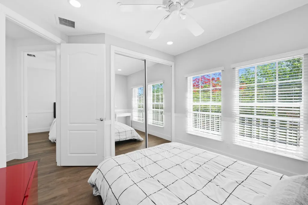 5675 NE Trieste Way Boca Raton FL 33487