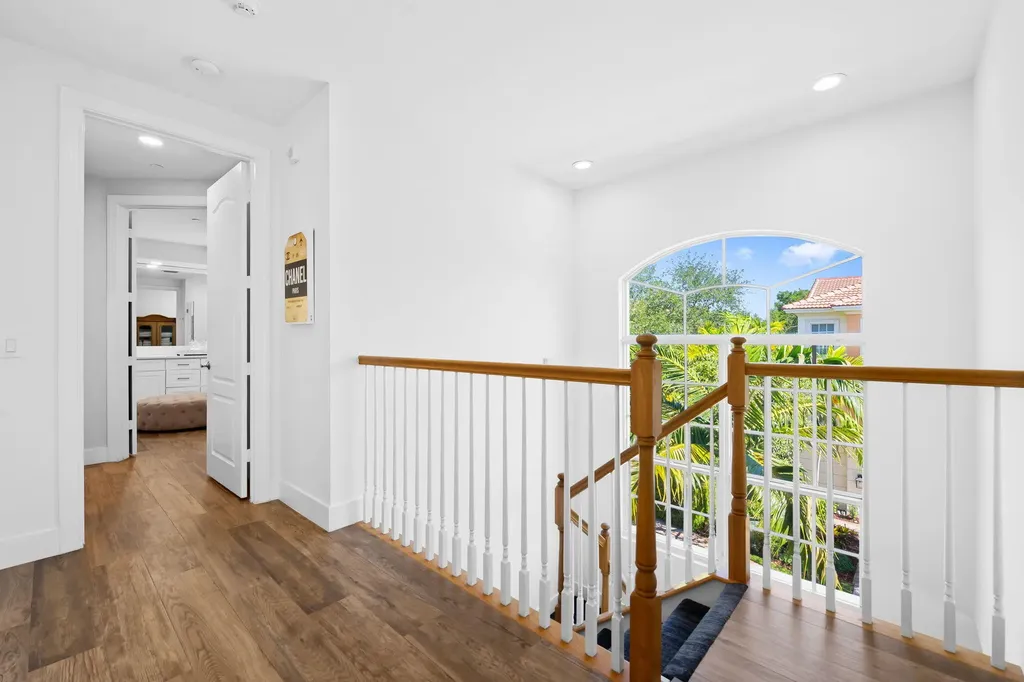 5675 NE Trieste Way Boca Raton FL 33487