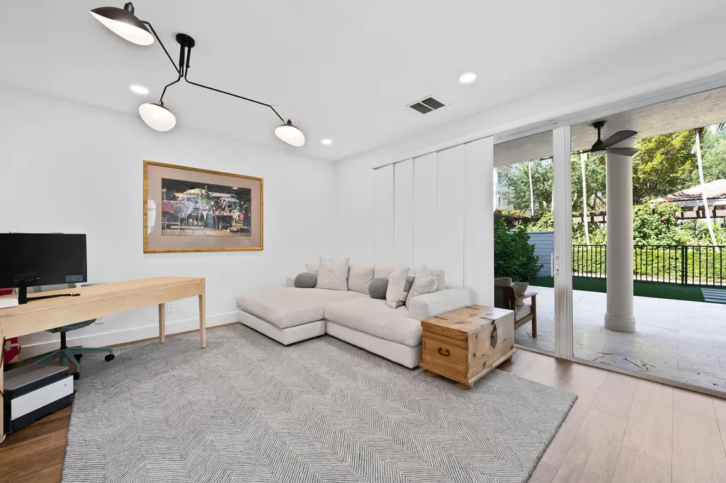 5675 NE Trieste Way Boca Raton FL 33487