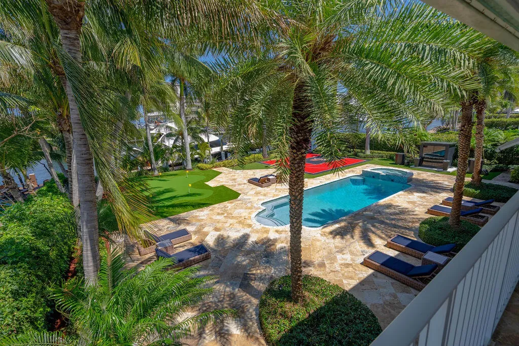 4130 NE 31st Avenue Lighthouse Point FL 33064