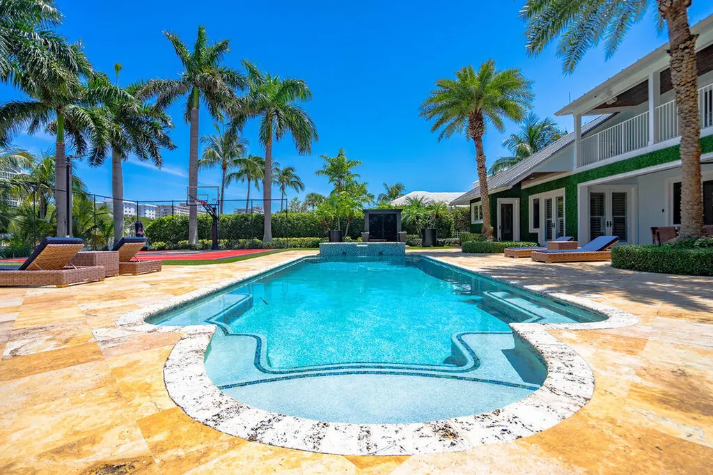 4130 NE 31st Avenue Lighthouse Point FL 33064