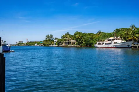 4130 NE 31st Avenue Lighthouse Point FL 33064