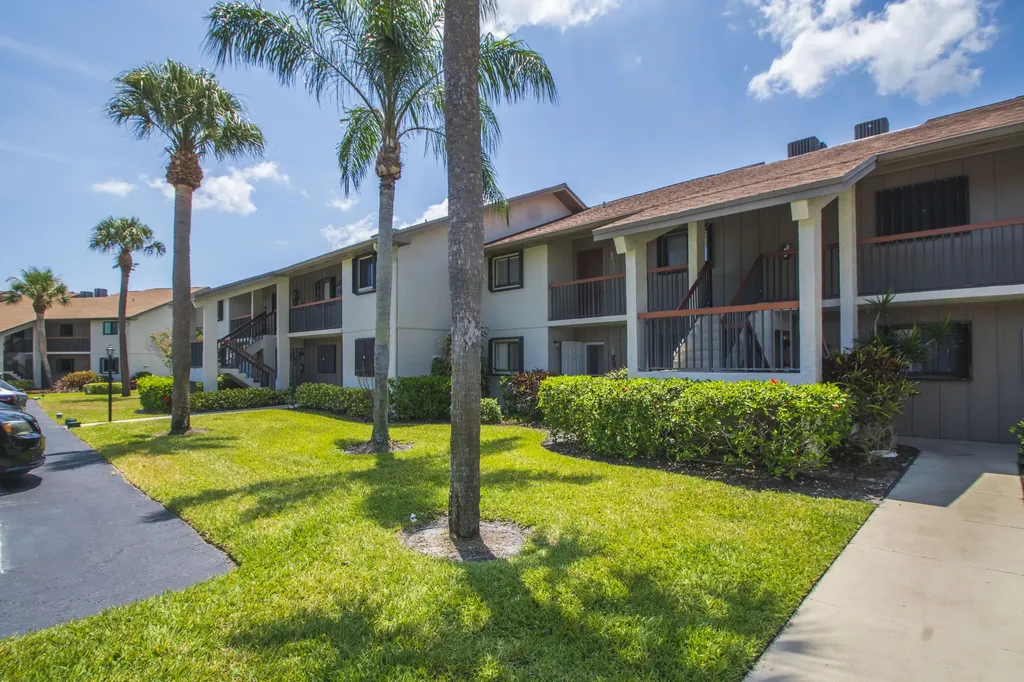 1600 NE Dixie Highway Jensen Beach FL 34957