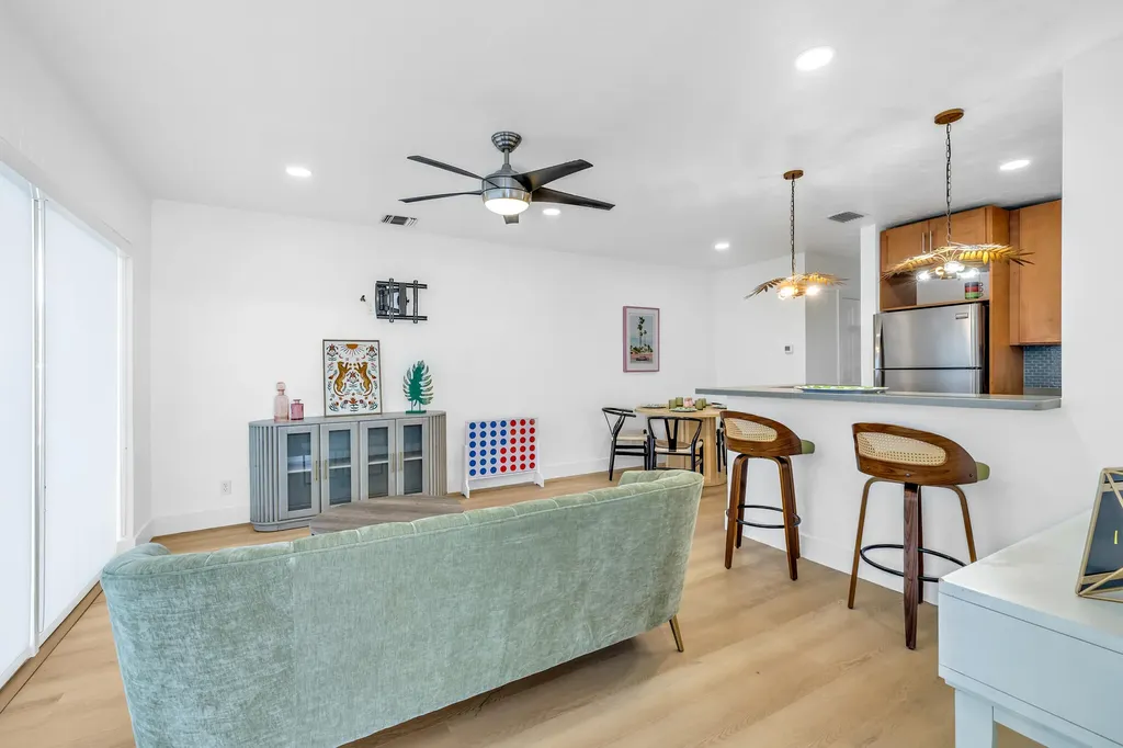 2412 NE 4th Street Pompano Beach FL 33062