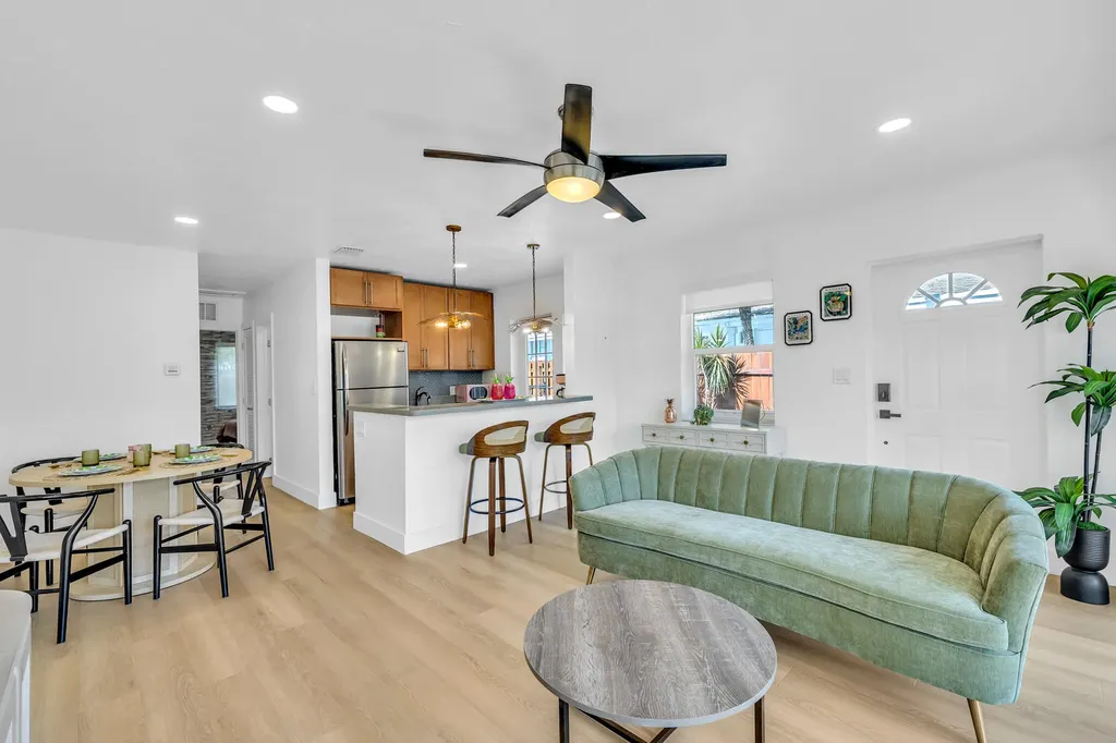 2412 NE 4th Street Pompano Beach FL 33062