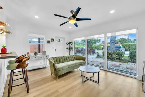 2412 NE 4th Street Pompano Beach FL 33062