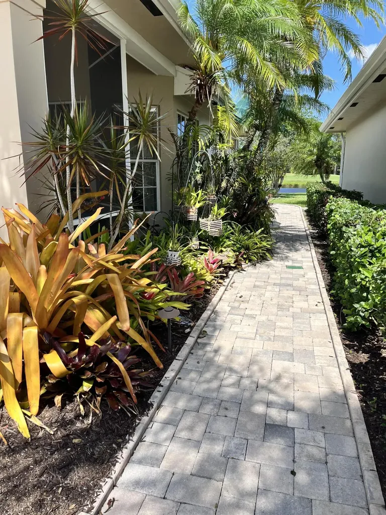 413 SW Fairway Landing Port St Lucie FL 34986