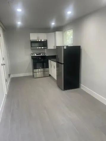 12322 NE 6th Avenue North Miami FL 33161