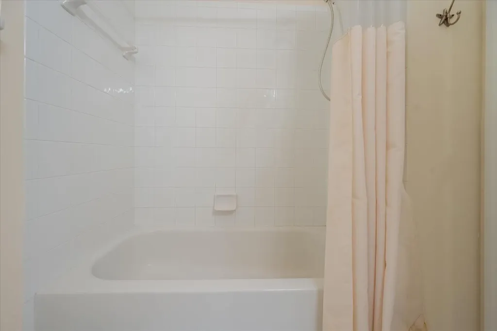 112 Lighthouse Circle Tequesta FL 33469