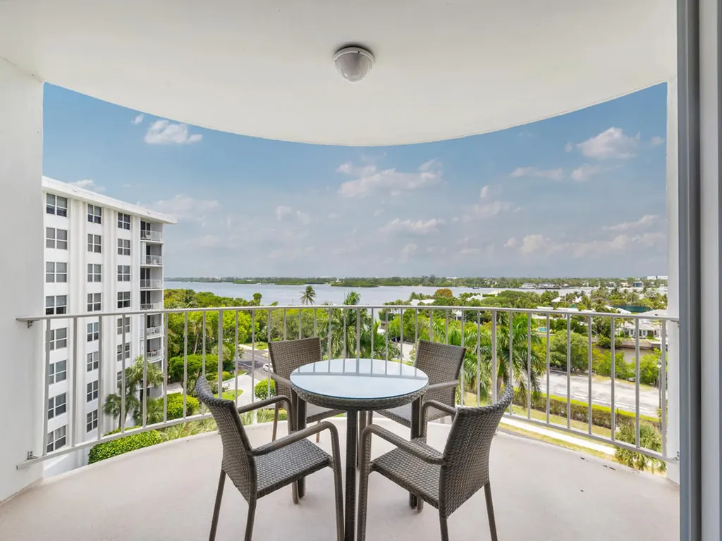 2295 S Ocean Boulevard Palm Beach FL 33480