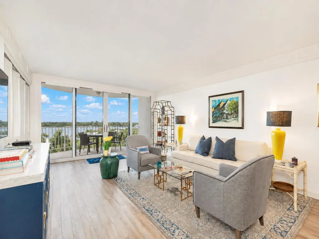 2295 S Ocean Boulevard Palm Beach FL 33480