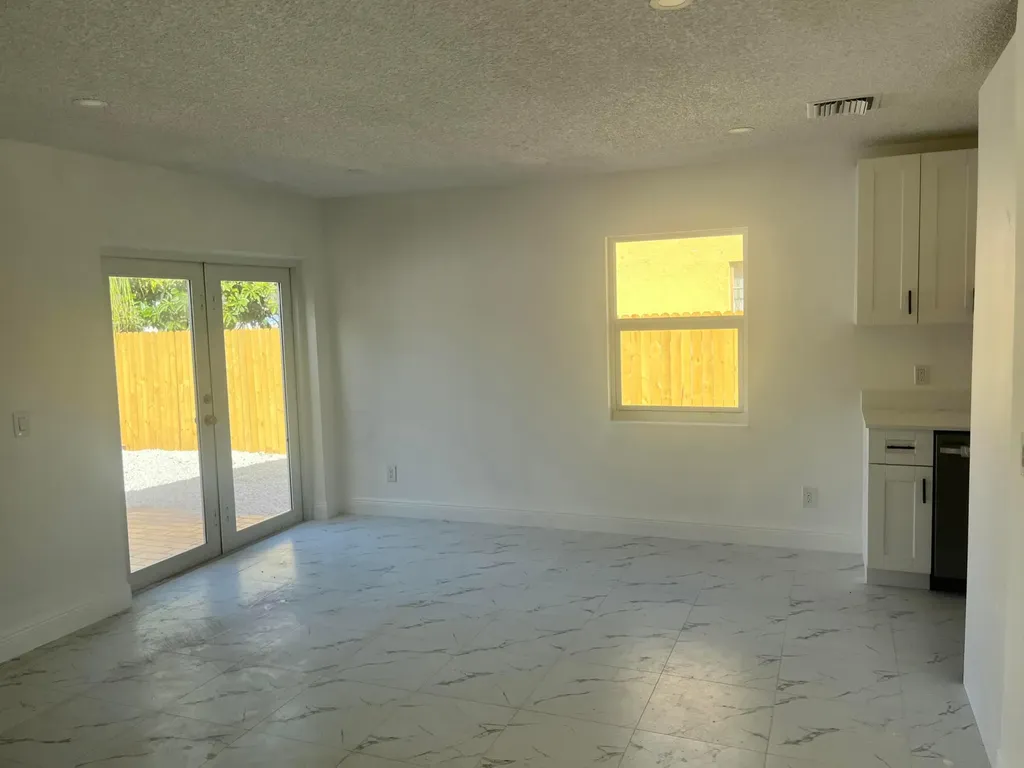 2747 Summit Boulevard West Palm Beach FL 33406