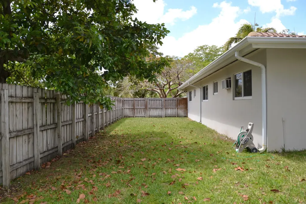 500 SW 62nd Avenue Plantation FL 33317
