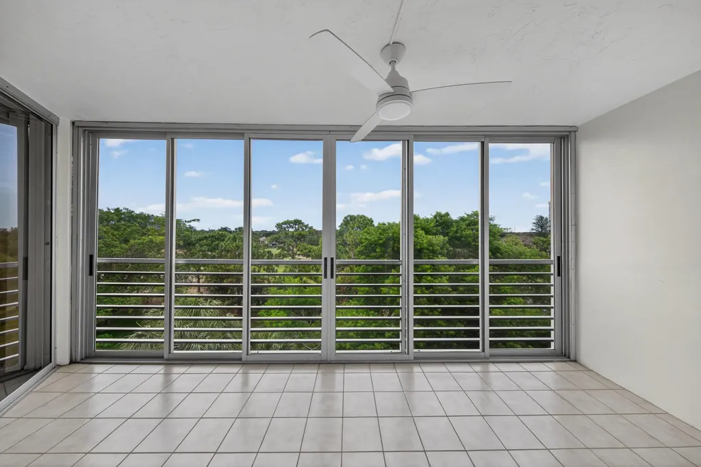 3503 Oaks Way Pompano Beach FL 33069