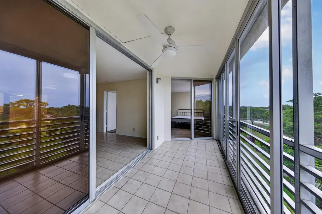 3503 Oaks Way Pompano Beach FL 33069