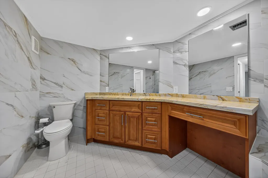 3503 Oaks Way Pompano Beach FL 33069