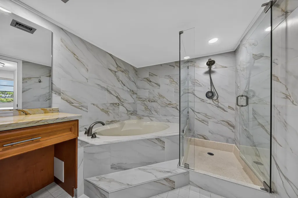 3503 Oaks Way Pompano Beach FL 33069