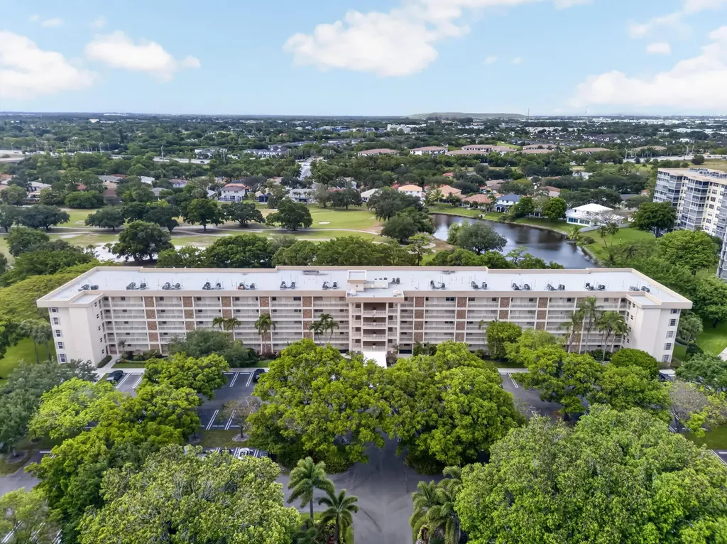 3503 Oaks Way Pompano Beach FL 33069