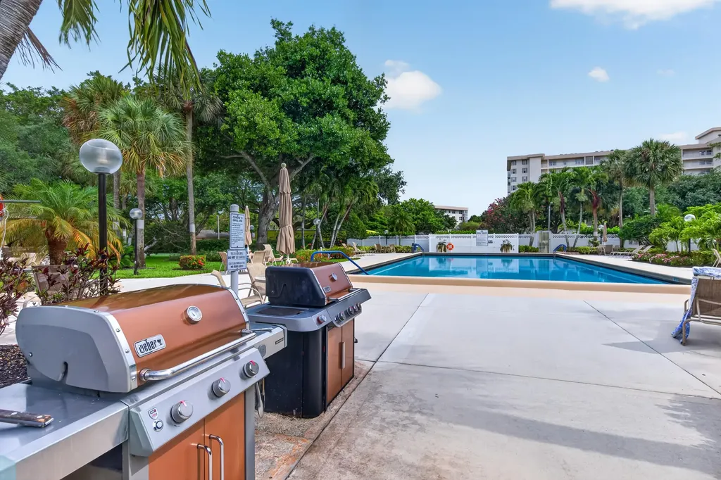 3503 Oaks Way Pompano Beach FL 33069