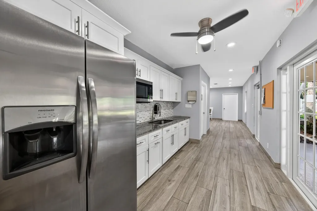 3503 Oaks Way Pompano Beach FL 33069