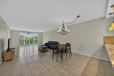 3503 Oaks Way Pompano Beach FL 33069