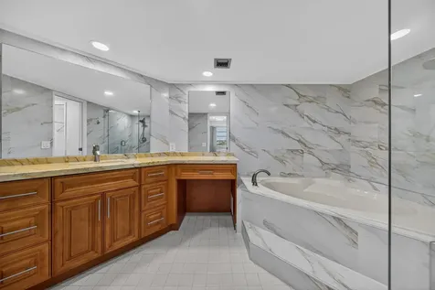 3503 Oaks Way Pompano Beach FL 33069