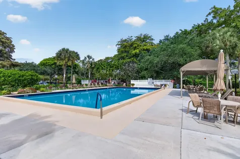 3503 Oaks Way Pompano Beach FL 33069