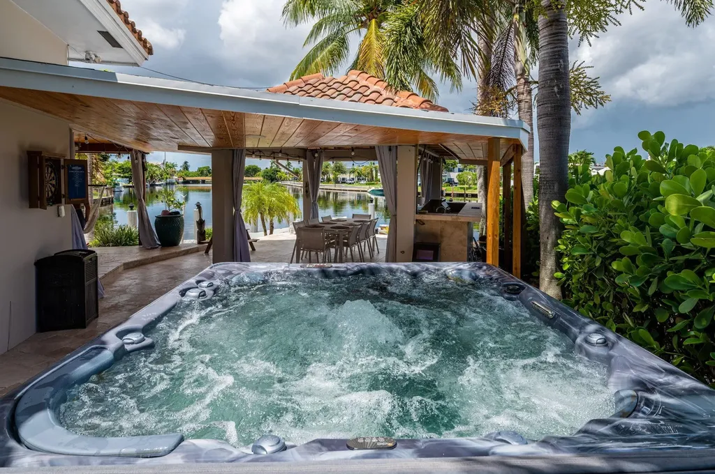 6541 NE 20th Avenue Fort Lauderdale FL 33308