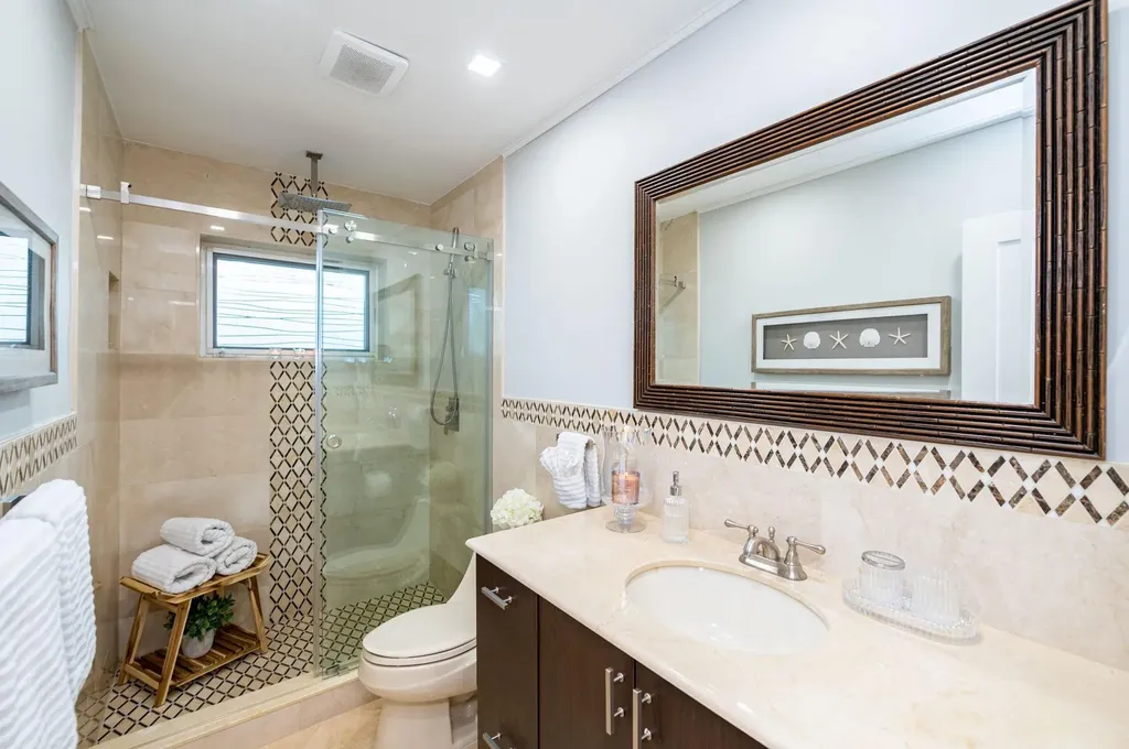 6541 NE 20th Avenue Fort Lauderdale FL 33308