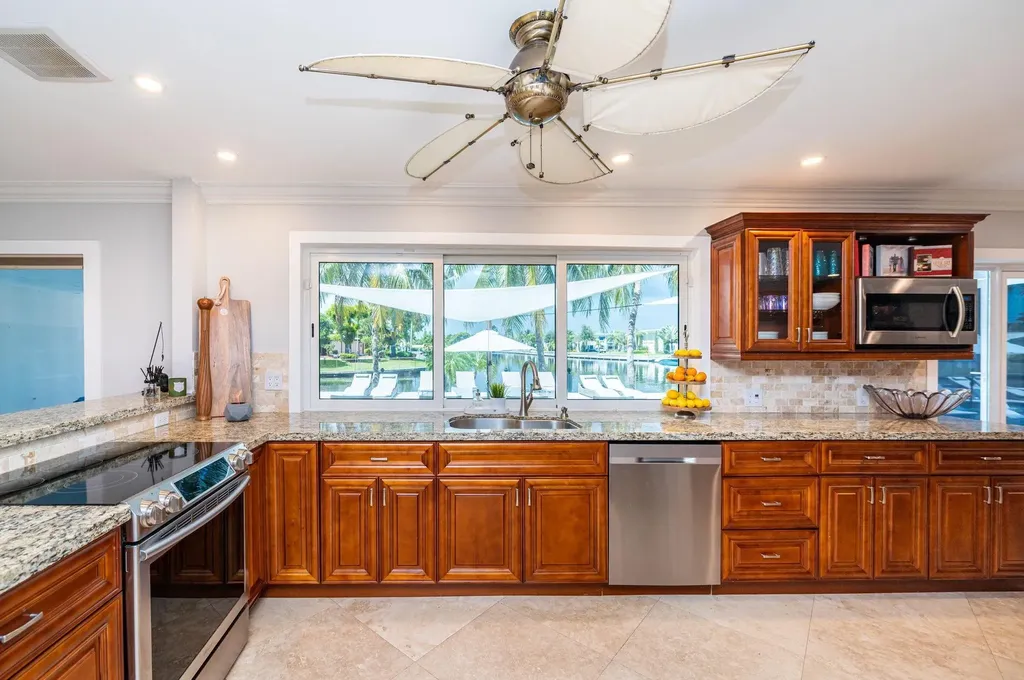 6541 NE 20th Avenue Fort Lauderdale FL 33308