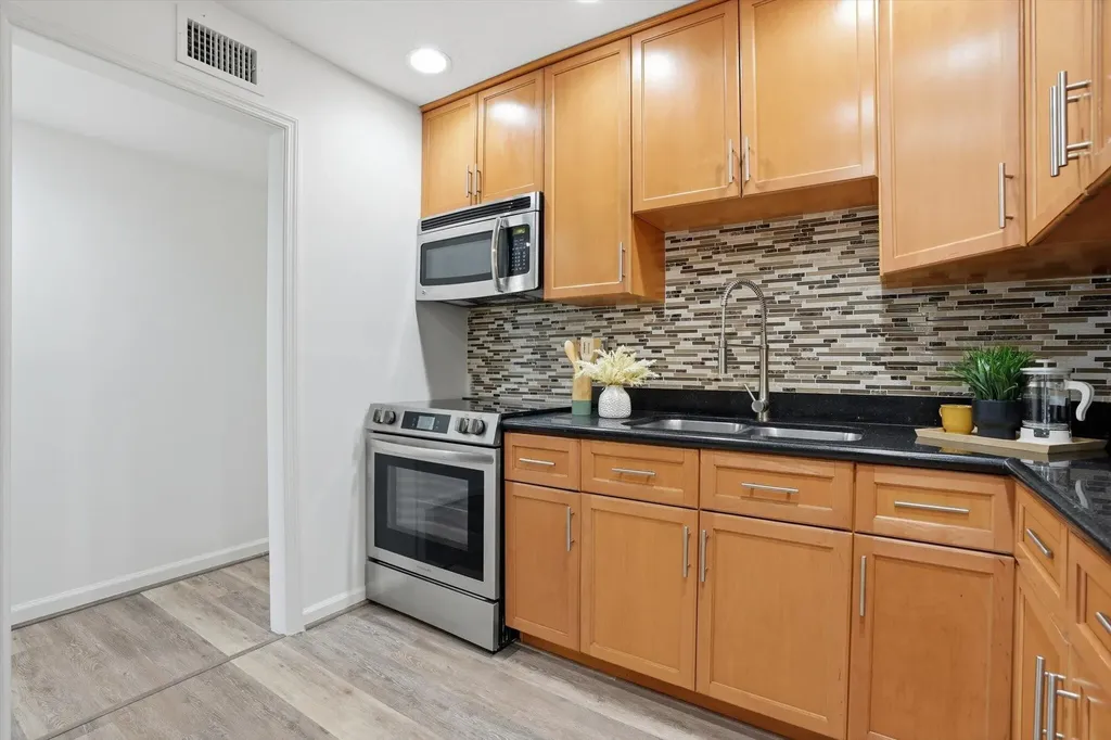460 NW 136th Street North Miami FL 33168