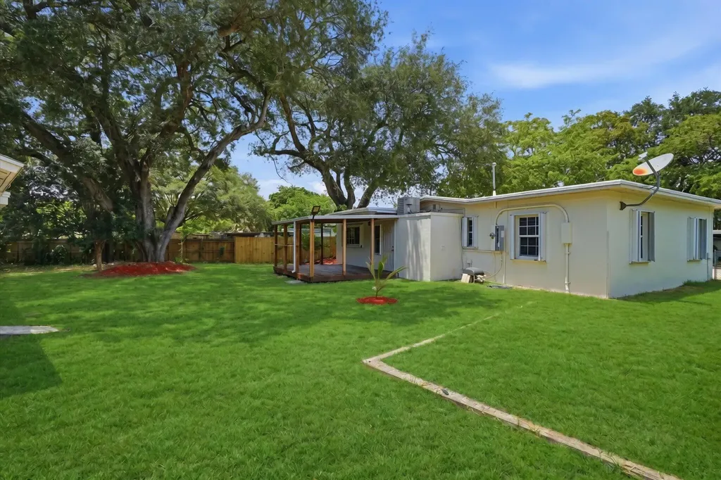 460 NW 136th Street North Miami FL 33168