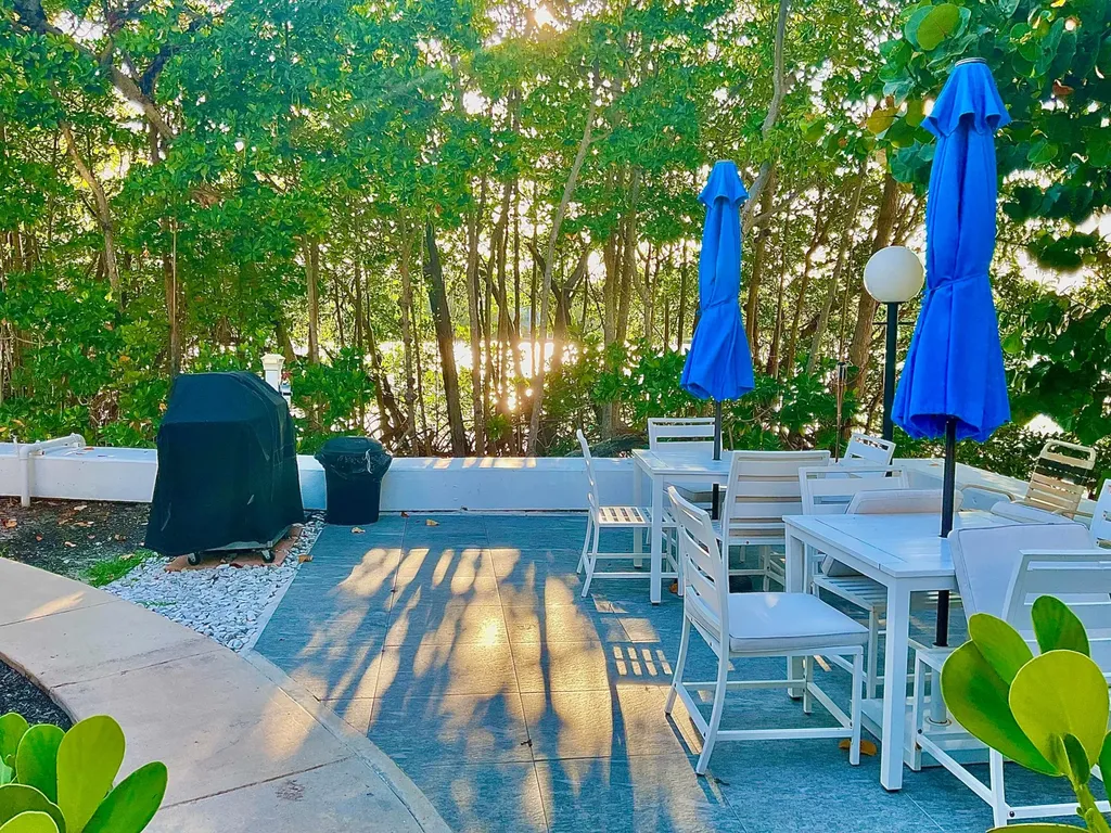 3589 S Ocean Boulevard South Palm Beach FL 33480