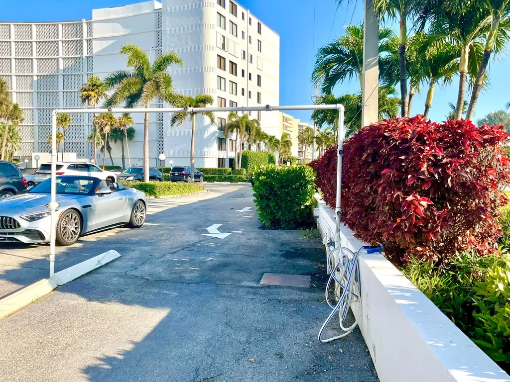 3589 S Ocean Boulevard South Palm Beach FL 33480