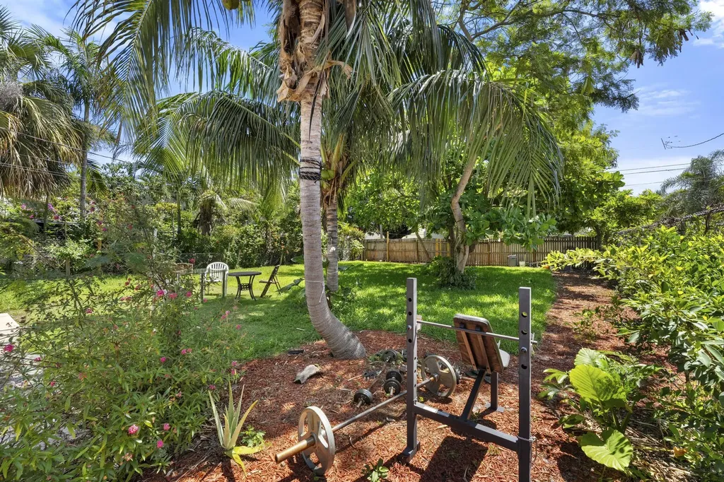926 S L Street Lake Worth Beach FL 33460
