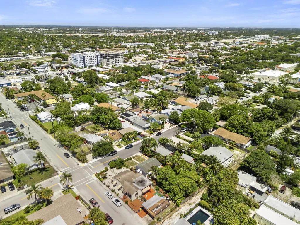 926 S L Street Lake Worth Beach FL 33460