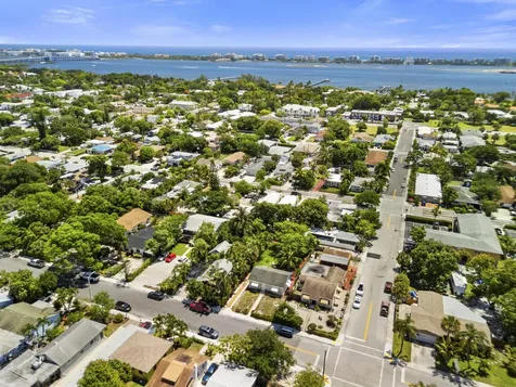 926 S L Street Lake Worth Beach FL 33460