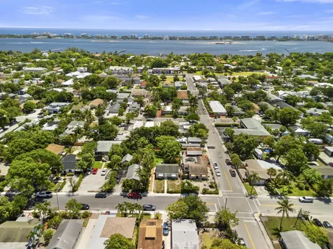 926 S L Street Lake Worth Beach FL 33460