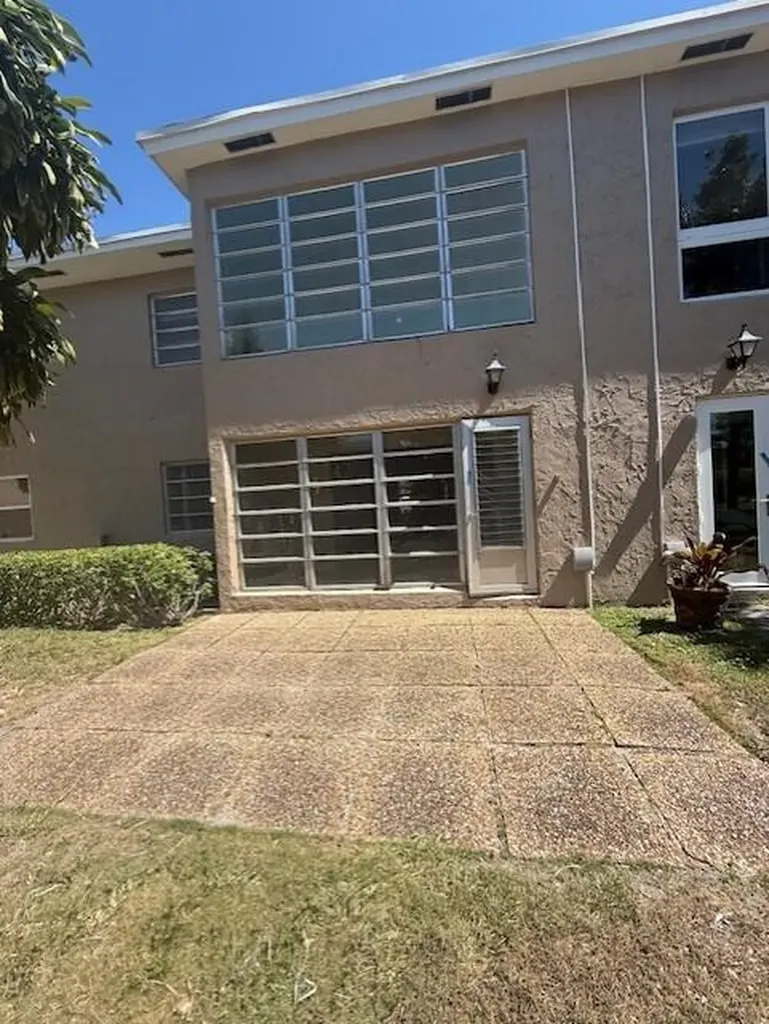 13924 Vía Flora Delray Beach FL 33484