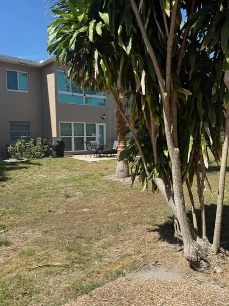 13924 Vía Flora Delray Beach FL 33484