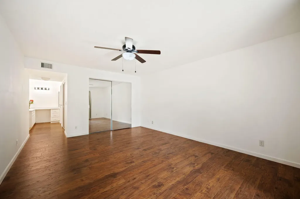 5701 Camino Del Sol Boca Raton FL 33433